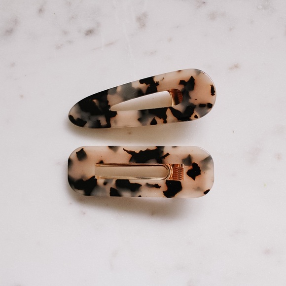 Accessories - Dark Marble Print Hair Clip Set